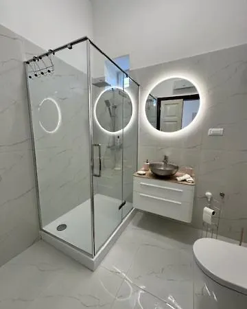 Luna Core Apartment