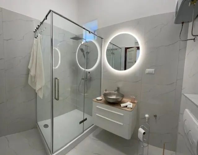 Luna Core Διαμέρισμα *